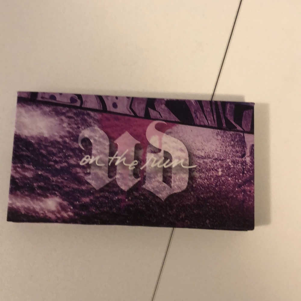 Urban Decay On the Run BAILOUT Palette ✨💄